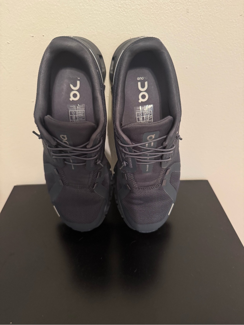 On Cloud 6 Women’s Sneakers - Navy/Stone